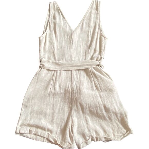 Vici Viscose and Linen Blend Belted Romper Sleeveless V-neck Buttons Cream Sz M - Picture 4 of 9